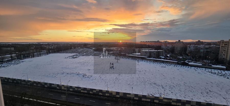 Apartament 3 camere  GIURGIULUI 72 mp DE RENOVAT - 1