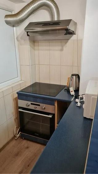 Apartament cu 2 camere semidecomandat, mobilat în Torontalului