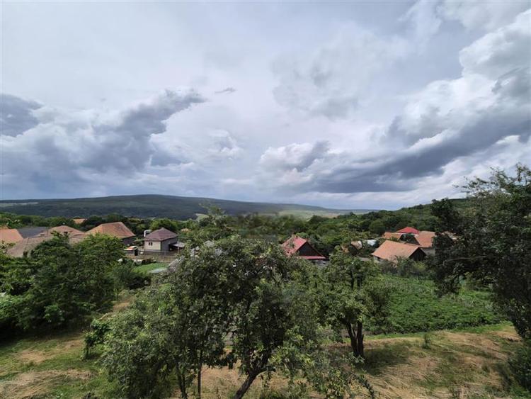 Teren Construcții intravilan de 600 mp, în Popești