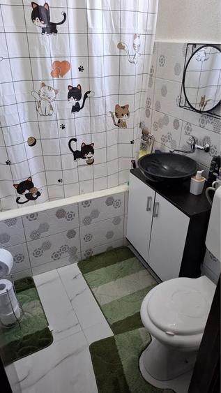 Apartament cu 2 camere semidecomandat în Onești