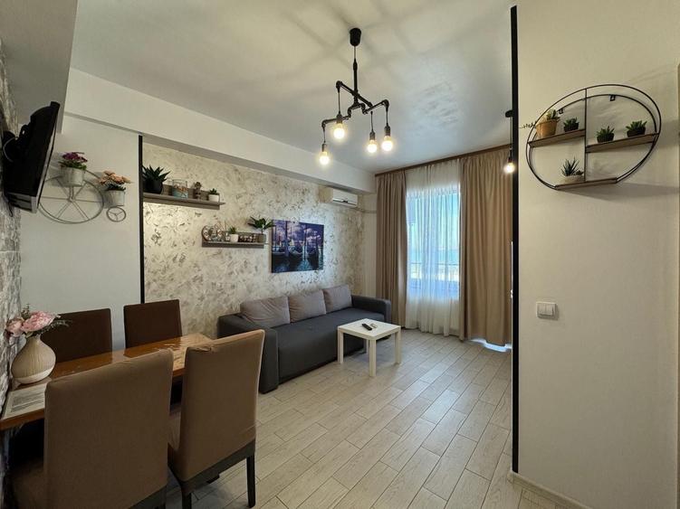 Apartament cu 2 camere semidecomandat, mobilat în Nord