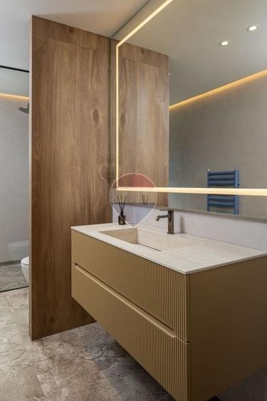 Casă individuală cu 5 camere cu Teren 1050 Mp în Centrul Istoric