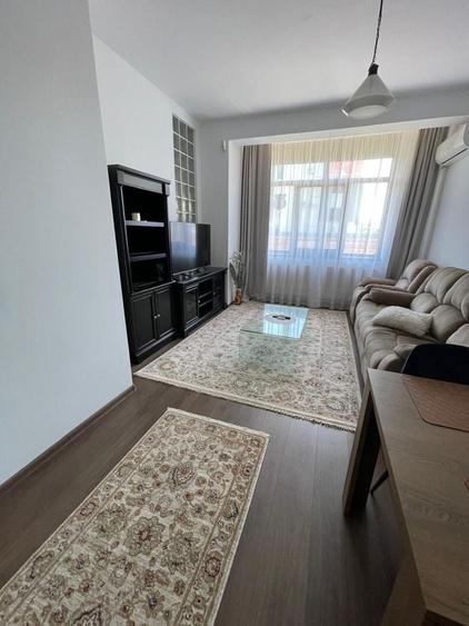 Casă cu 4 camere cu Teren 160 Mp în Central