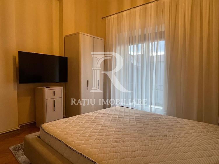Apartament cu 3 camere decomandat, mobilat în Ultracentral