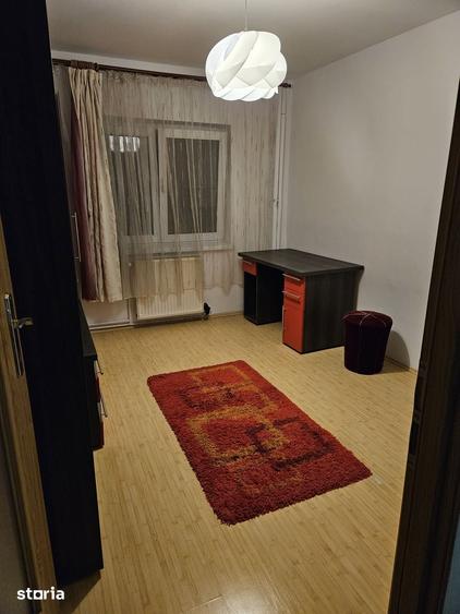 Apartament cu 3 camere decomandat în Griviței