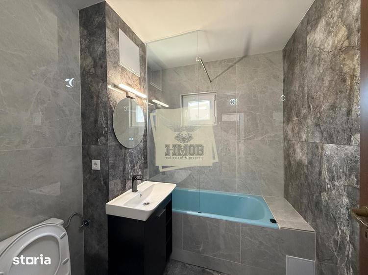 Apartament cu 4 camere decomandat în Valea Aurie