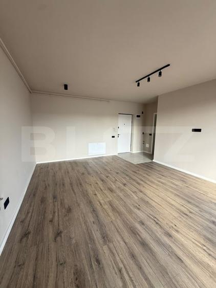 Apartament cu 2 camere semidecomandat în Florești