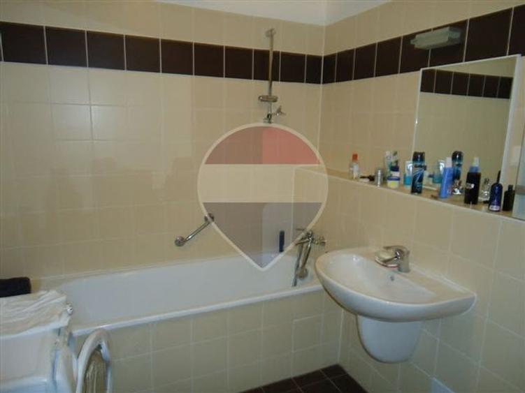 Apartament 2 camere 67 mp Cartierul German Chitila Parcare Boxa - 5