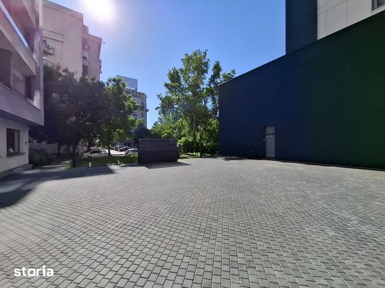 Apartament cu 4 camere, mobilat în Centrul Civic