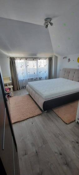 Apartament cu 3 camere semidecomandat în Valea Lupului