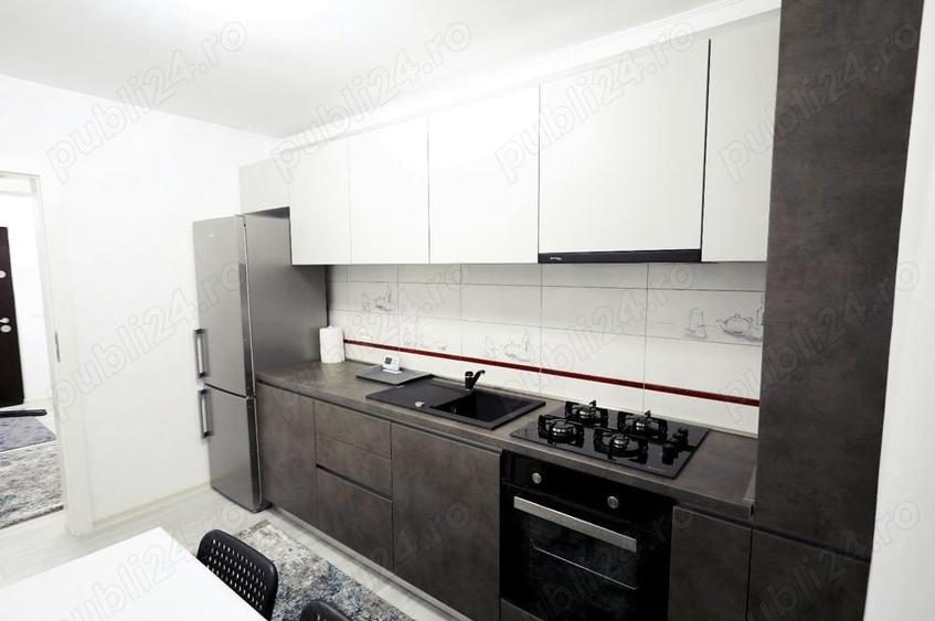 Apartament cu 3 camere decomandat în Calea Severinului