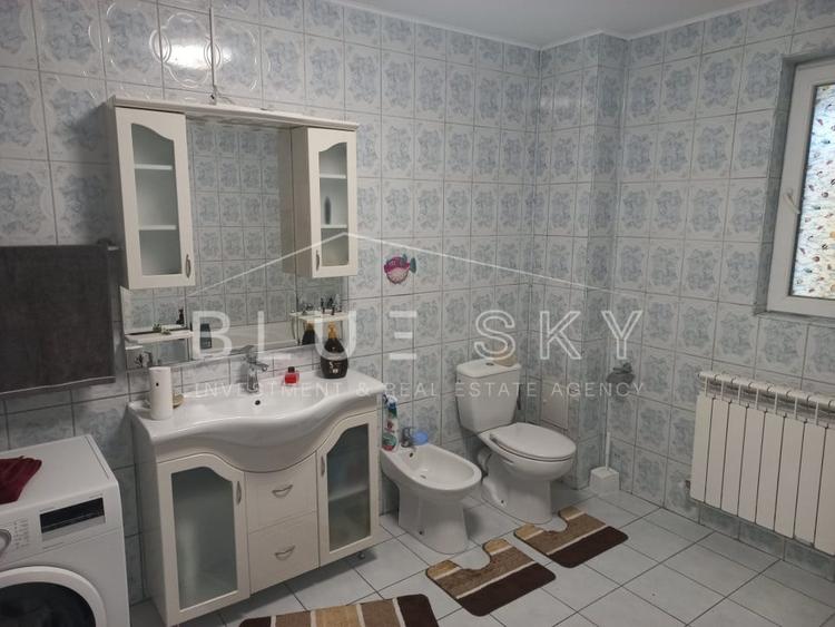 Casă individuală cu 8 camere cu Canalizare în Eforie Sud