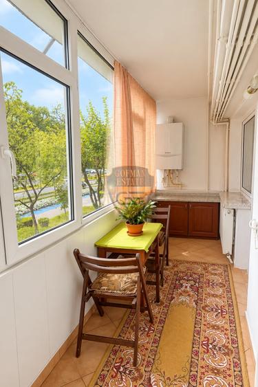 Apartament cu 3 camere decomandat în Faleza Nord