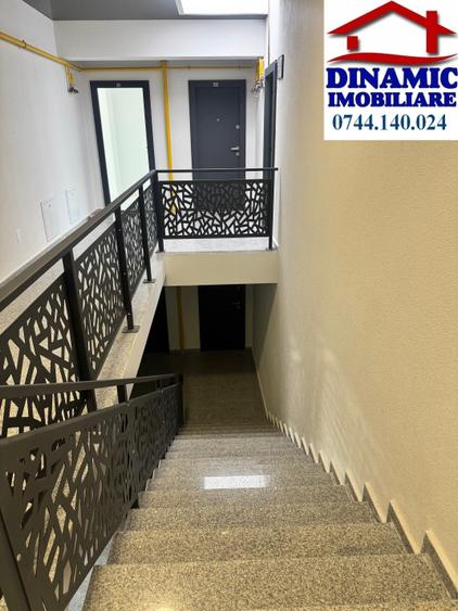 Apartament cu 3 camere semidecomandat în Calea Romanului