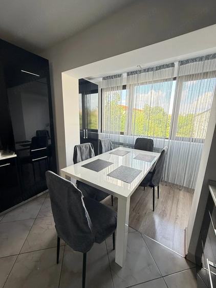 Apartament cu 3 camere decomandat în Take Ionescu