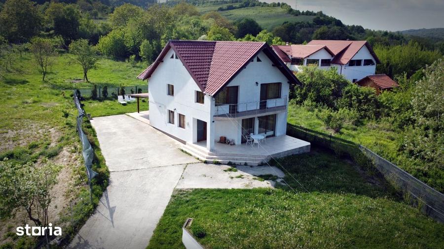 Casă cu 4 camere cu Teren 700 Mp în Curtea de Argeș