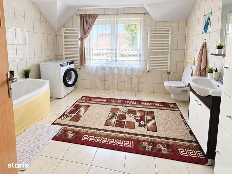 Casă cu 4 camere în Pănade