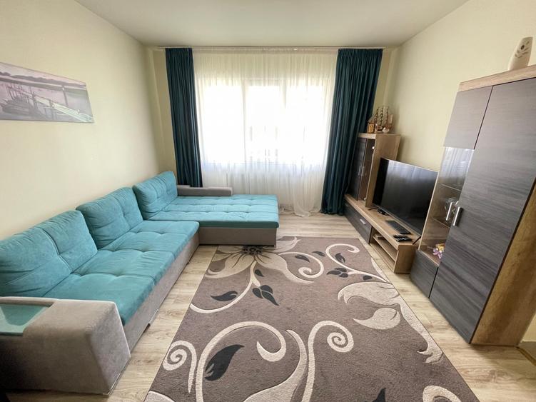 Apartament cu 3 camere decomandat, mobilat în Ghiroda