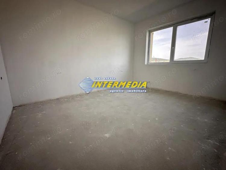 Casa Noua pe un nivel cu 4 camere cu terasa si toate utilitatile - 13