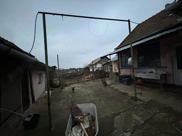 Casa de vanzare in Sannicolau Roman - 5