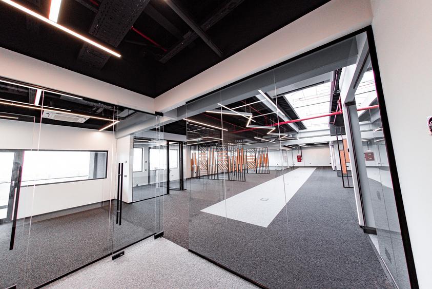 Spațiu ultramodern de birouri, 500 mp, pe șoseaua Alba-Iulia, Metro - 8