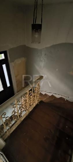 Casa cu 9 camere, Parcul Carol - 17