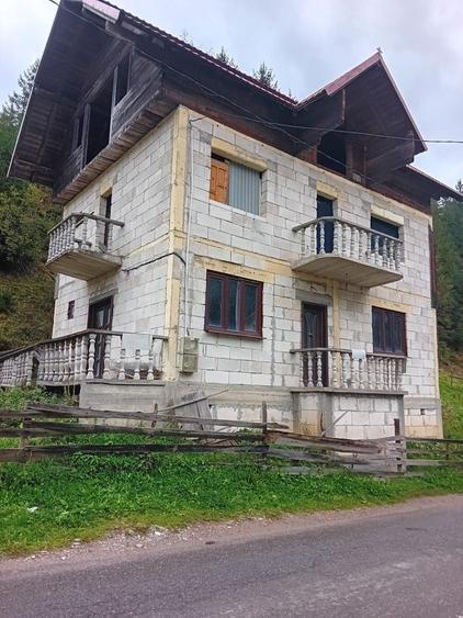 Vand casa la munte - 2