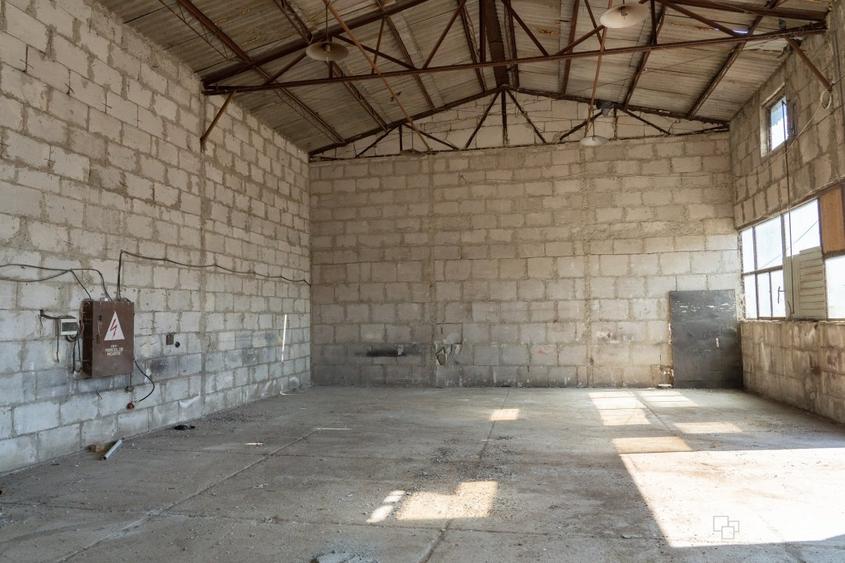 Teren si constructii cu deschidere la strada, zona autostrazii - 5