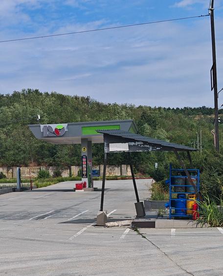 De vânzare – Stație carburanți + Salon Evenimente + Teren 7 ha DN6 - 5