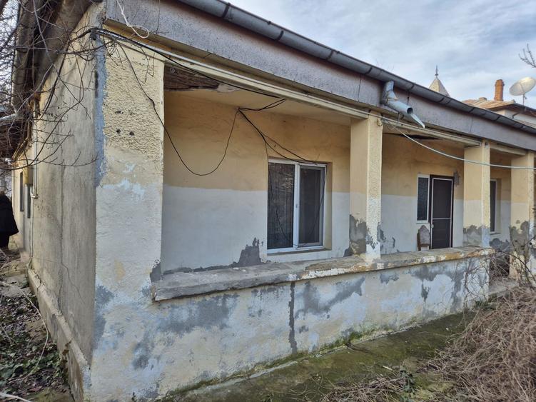 Vand casa tip duplex - 1