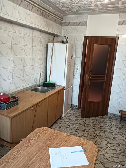 doua camere Metrou Costin Georgian - 9