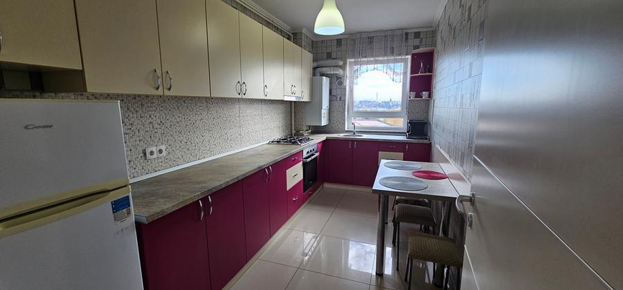 Apartament de vanzare 2 camere decomandat zona Avantgarden Bartolomeu - 1
