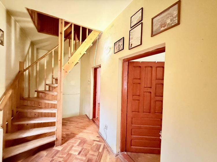 Vila 180 mp desfasurati cartier de case Belvedere Regie - 36