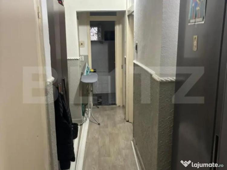 Apartament 3 camere, 55 mp, zona Vest - 9 mai - 4