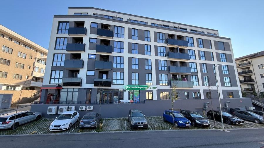 Persoana fizică vând ap  2 cam Lux bloc nou ,57 mp+balcon,zona VIVO str Razoare - 15