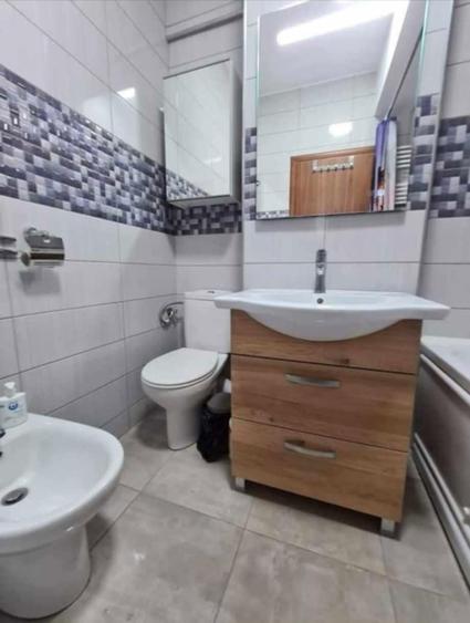 Apartament de vanzare - 4