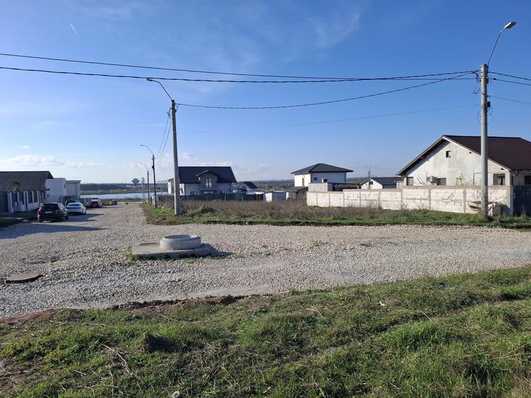 Agigea Lac- teren intravilan 360mp, colt - 4