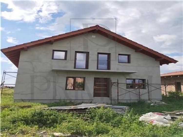 Casa individuala - zona buna - suprafete generoase - 1