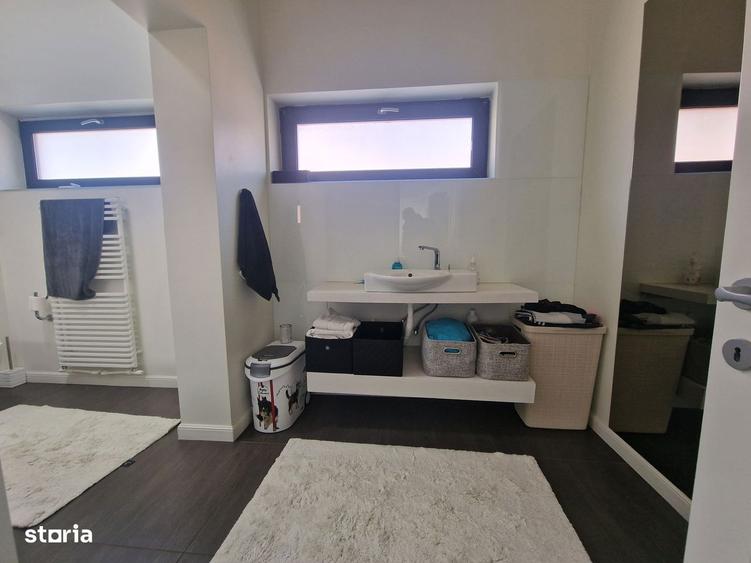 Mamaia Nord- 3 camere, 3 grupuri sanitare, curte 40mp,mobilat-143.000e - 7