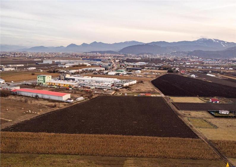 Film!Potential rezidential investitional, 5.000 mp intravila Film!Potential rezidential investitional, 5.000 mp intravila