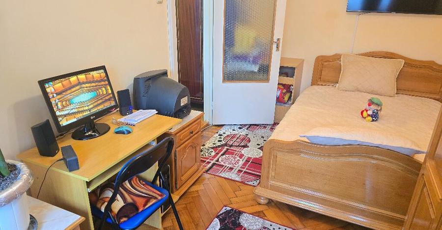 Vand apartament 2 camere in Deva, zona Zamfirescu, et. 2 - 3