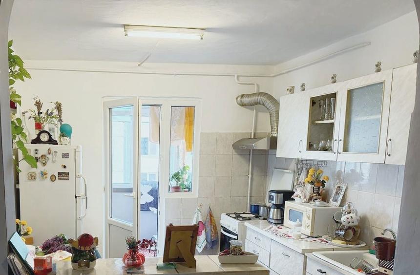 Apartament 3 camere decomandat Crangasi metrou - 2