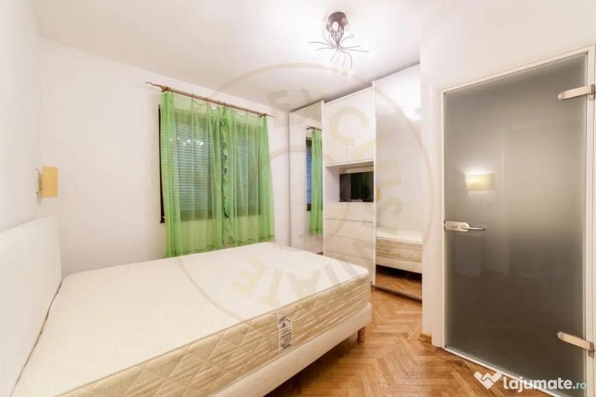 Vila zona Expo Parc - 2 apartamente, curte comuna - 2