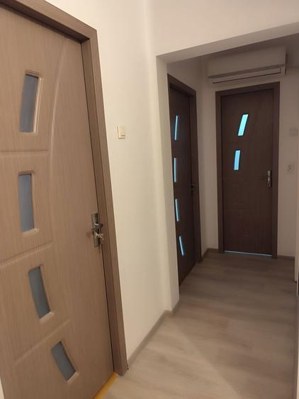 Ofer spre inchiriere apartament cu doua camere - 1