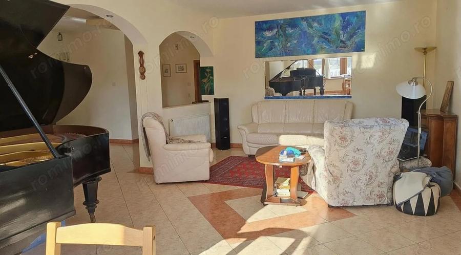 Casa P+1+M cu piscina interioara ?i teren 1300 mp langa Bucure?ti (Cornetu), aproape de A0 - 5