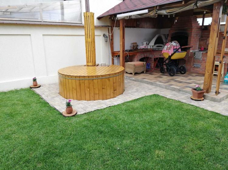 Casă cu 3 camere în Preajba