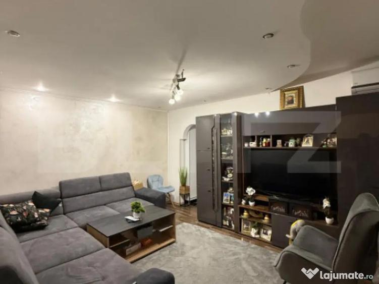 Apartament cu 3 camere, etajul 1, zona-Comuna din Paris - 1