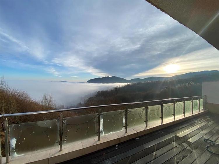 4 camere + 42 mp terasa de tip penthouse | Drumul Poienii - 1