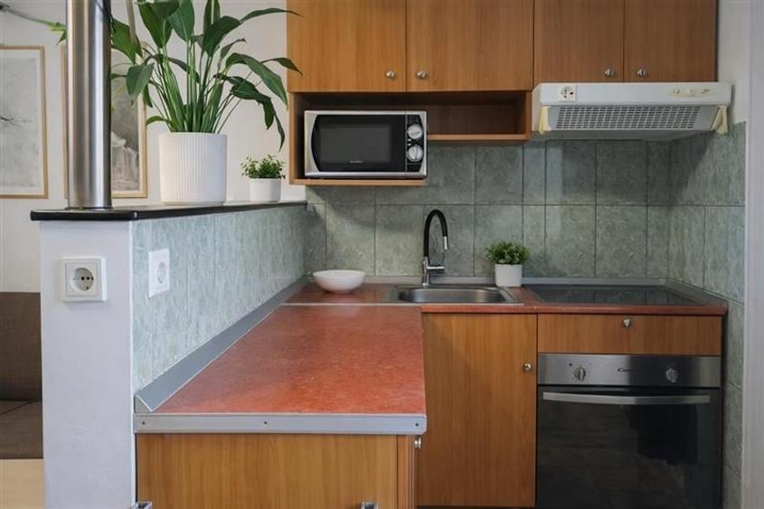 Camera de camin cu baie proprie si mica bucatarie, Astra, Brasov - 2