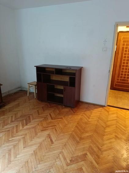 Vand garsoniera apartament cu o camera 1 - 3